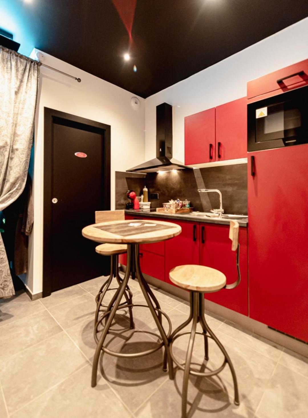 Spa De La Quarterelle Love Room 88 Vosges Ремирмон Экстерьер фото